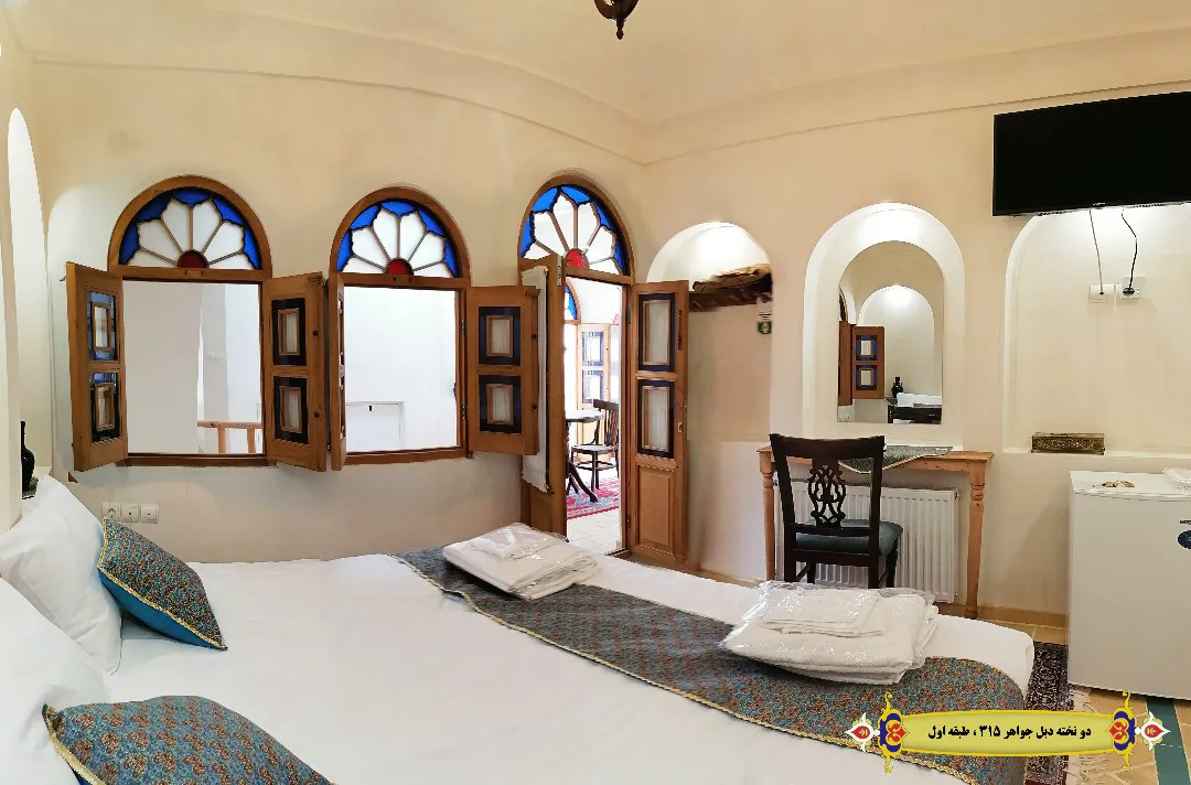 اقامتگاه سنتی صباغیان کاشان