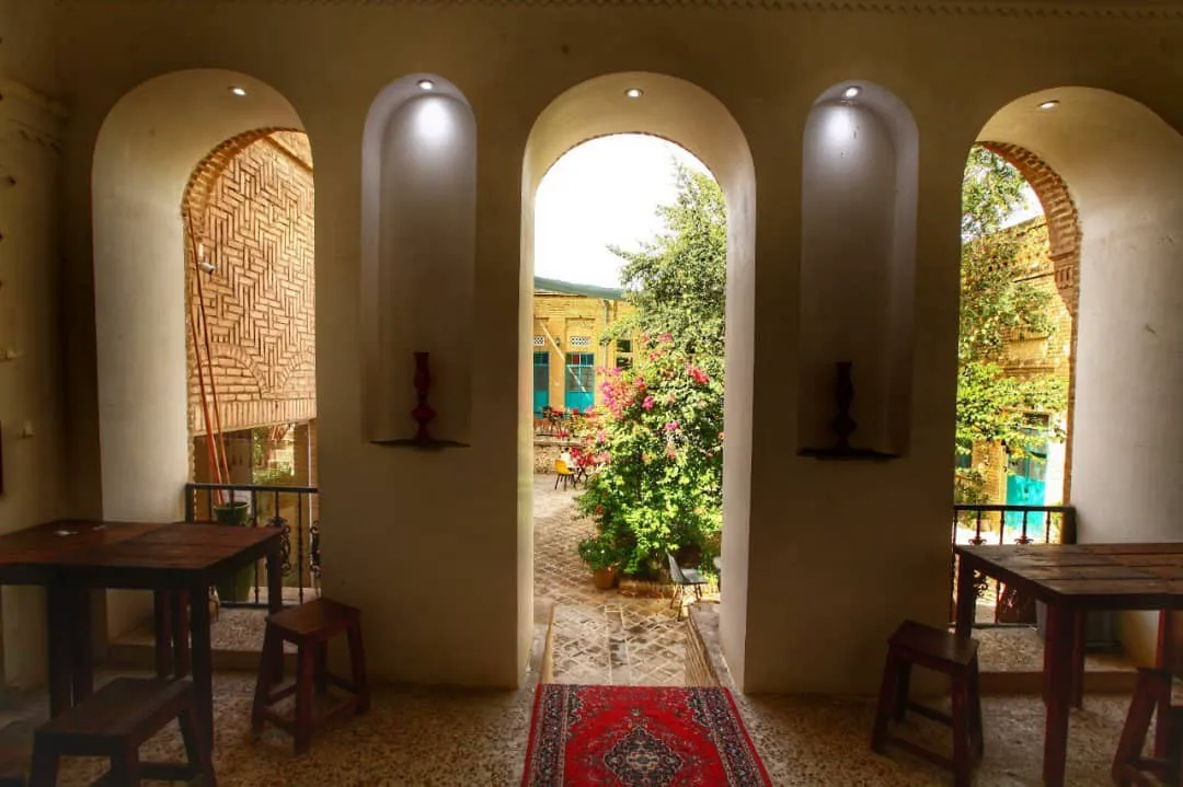 اقامتگاه سنتی عمارت پدری شوشتر