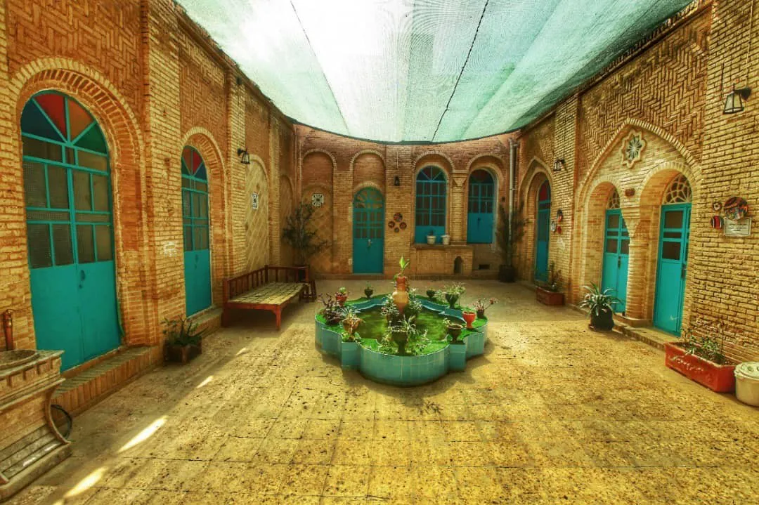 اقامتگاه سنتی عمارت پدری شوشتر
