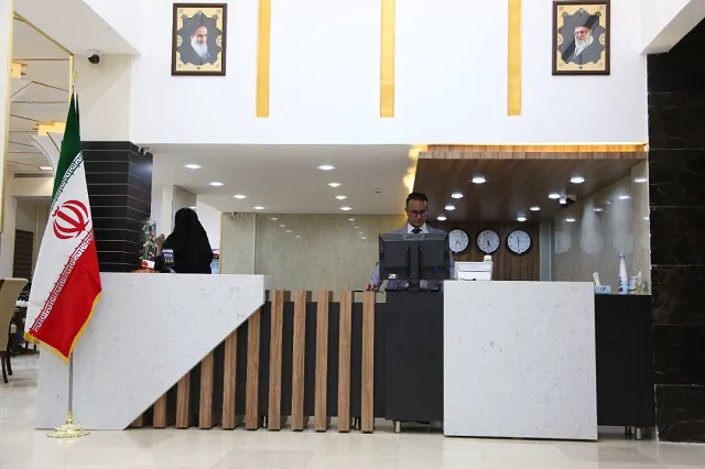 هتل هتل مهربد فیروزه میبد