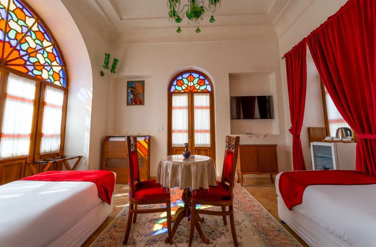 اقامتگاه سنتی عمارت ماندگار (درجه یک ممتاز) کاشان