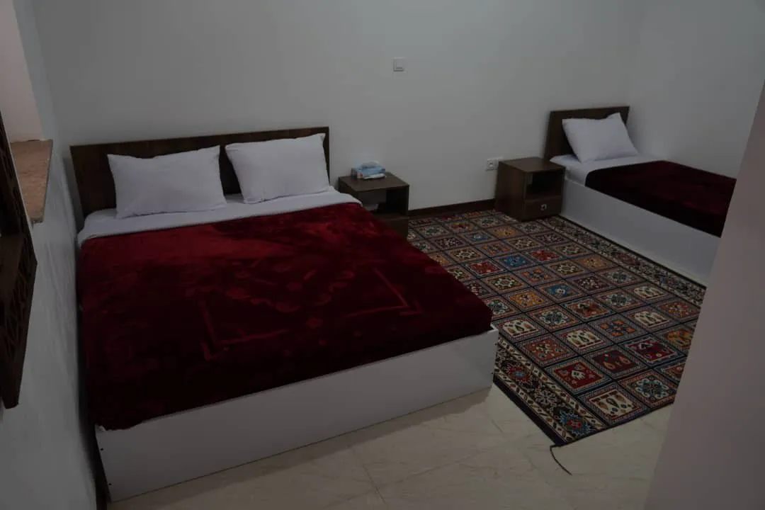 اتاق سه تخته