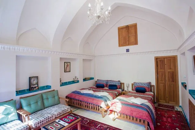 اقامتگاه سنتی سرپله کاشان