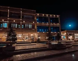 قصر یازده