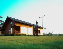 ساحلی میزبان