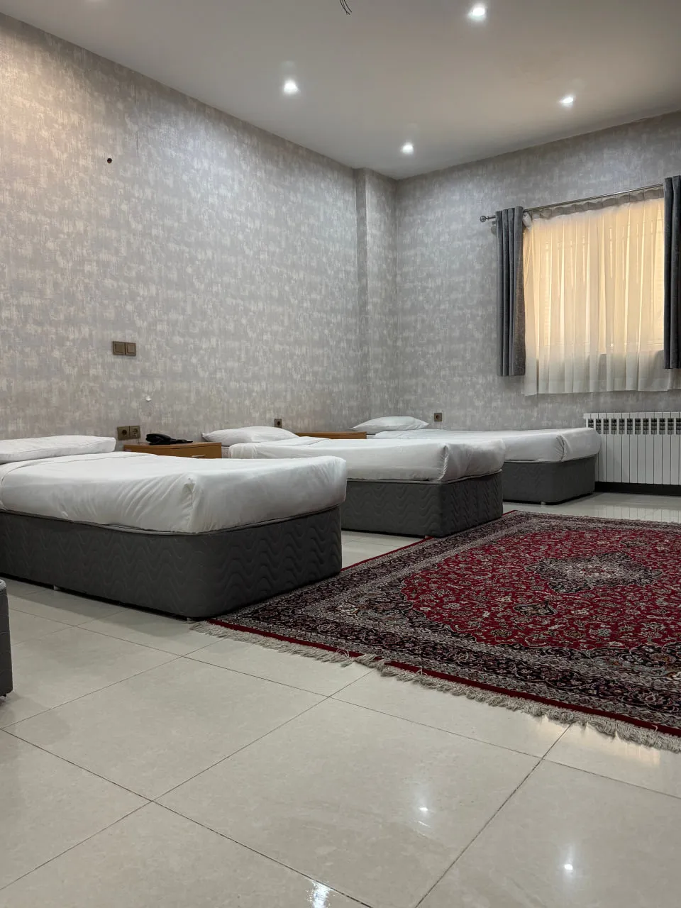 اتاق سه تخته
