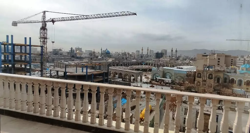 نمای شهری از بالکن هتل طبرستان