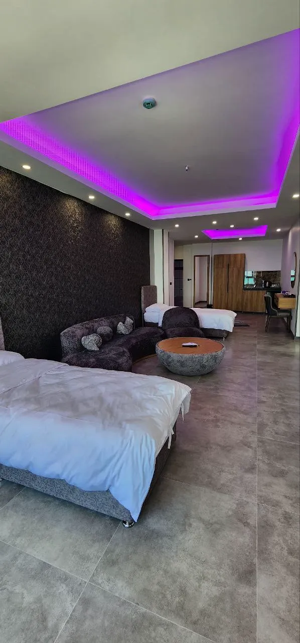 هتل ساحلی دینا تنکابن