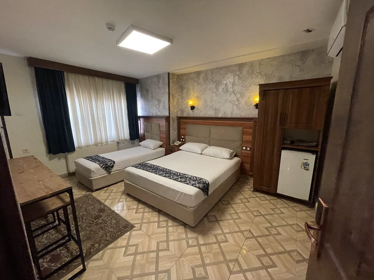 هتل کاخ زیبا تهران