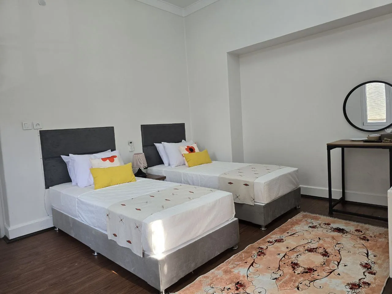 خانه مسافر ایتالیا تهران