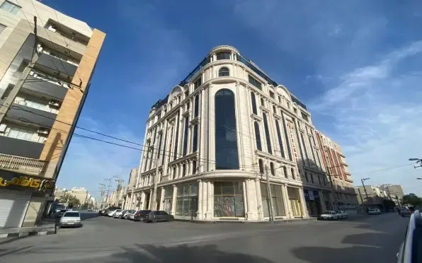 نمای بیرونی ساختمان هتل هیام