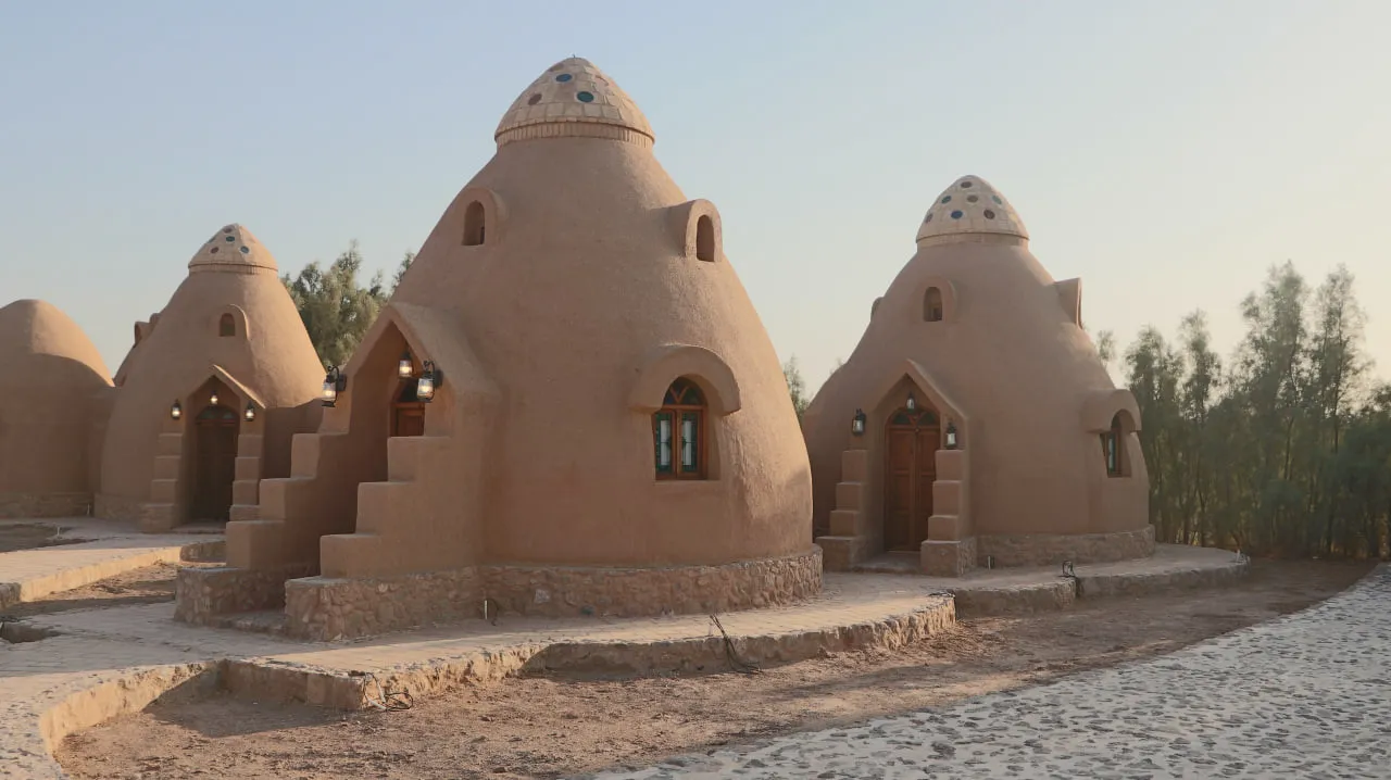 اتاقکهای گنبدی کاهگلی مشجری انارک