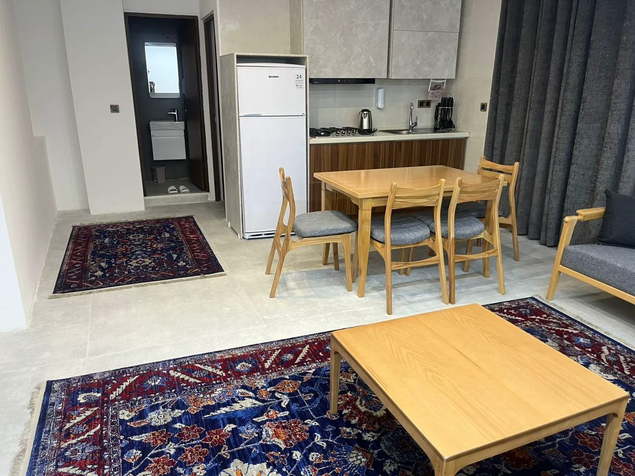 هتل آپارتمان رسام شیراز