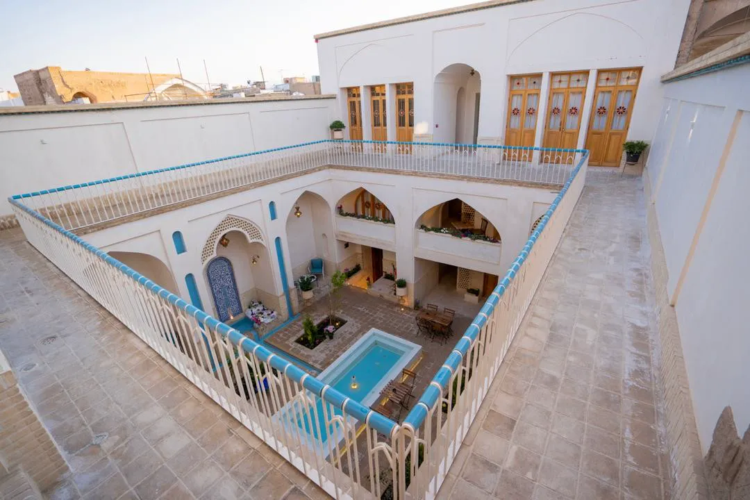 اقامتگاه سنتی رزاس کاشان
