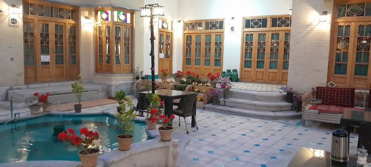 اقامتگاه سنتی سلطانی اصفهان