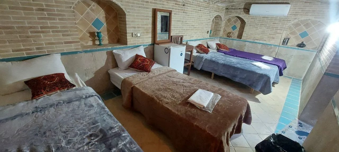اقامتگاه سنتی ملک تاج شیراز