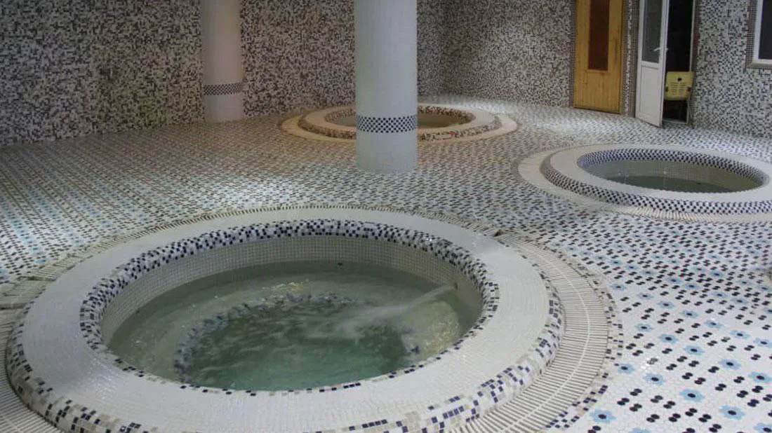 هتل آکراس سیرجان