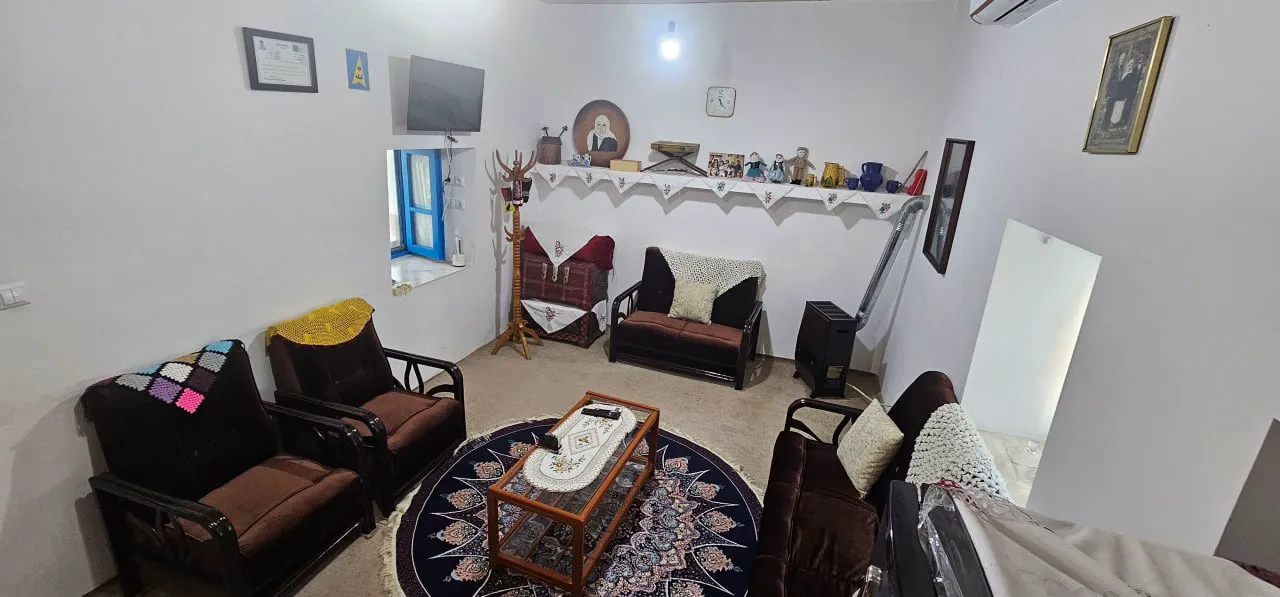 پذیرایی مبله اقامتگاه خشایار