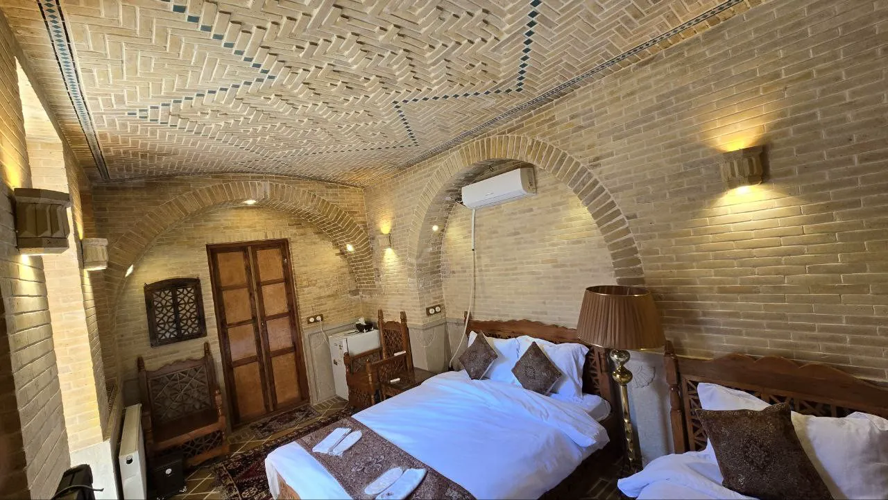 اتاق خواب با طاق آجری عمارت جهانشاهی