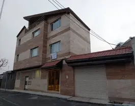 نمای بیرونی ساختمان سنگی هتل اورارتو