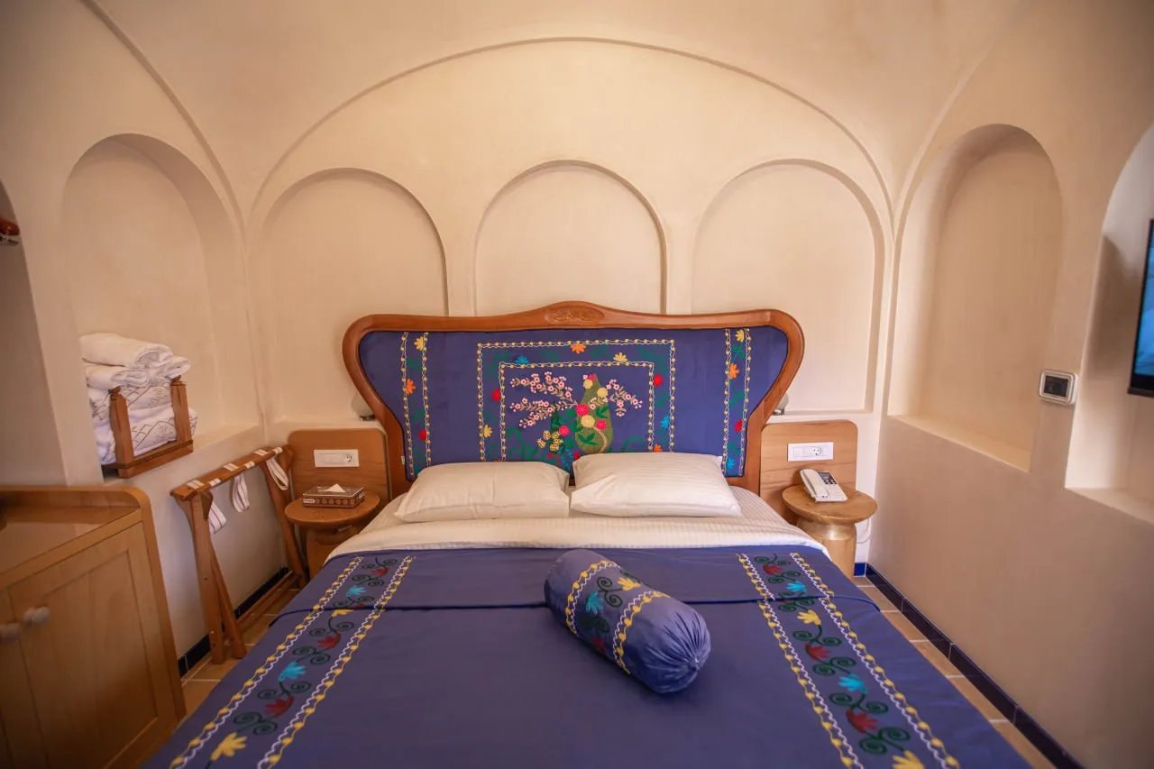 اقامتگاه سنتی عمارت آقاحسینی کاشان