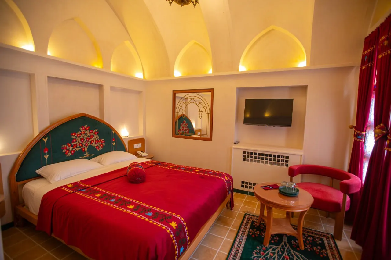اقامتگاه سنتی عمارت آقاحسینی کاشان