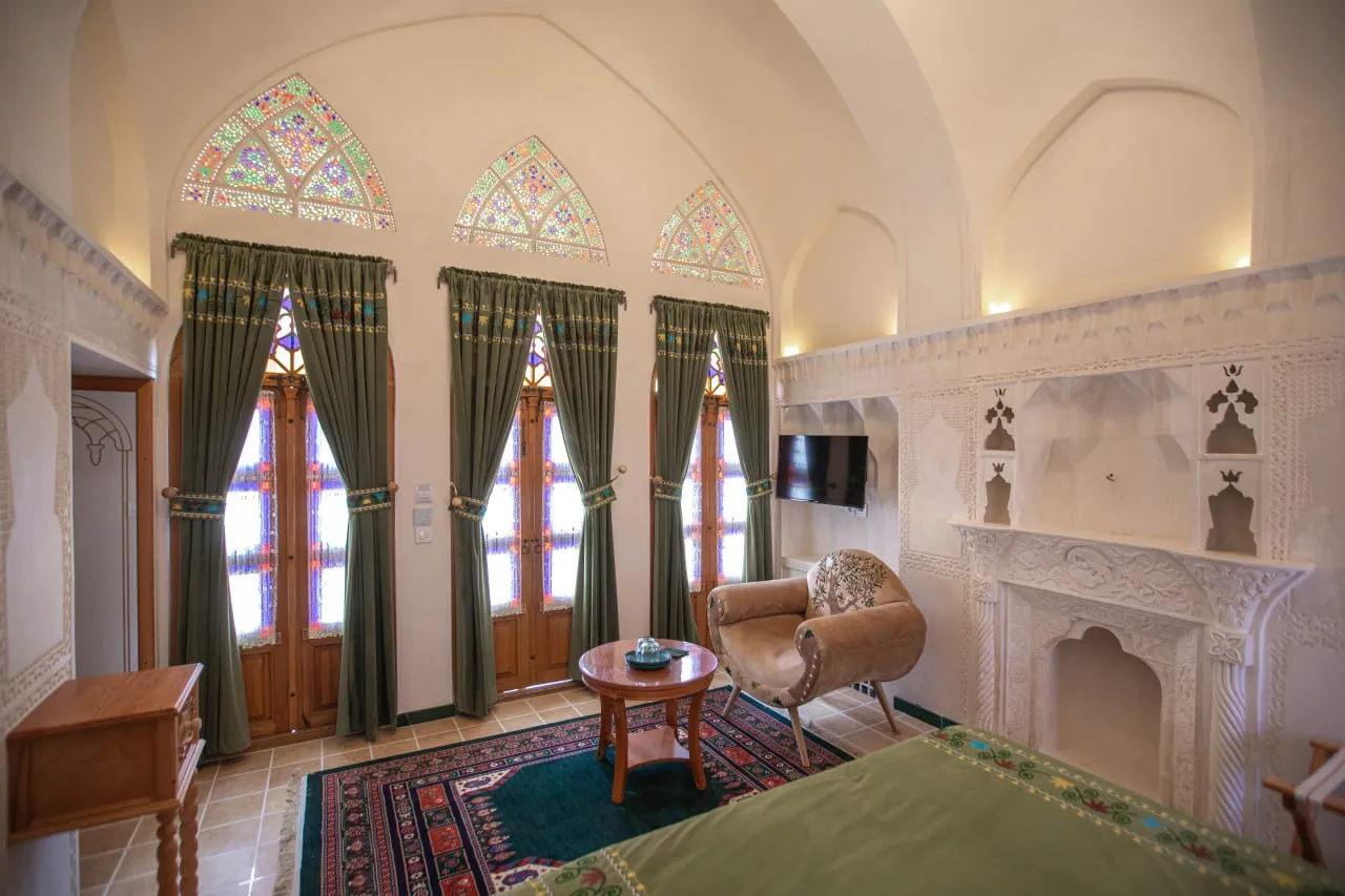 اقامتگاه سنتی عمارت آقاحسینی کاشان