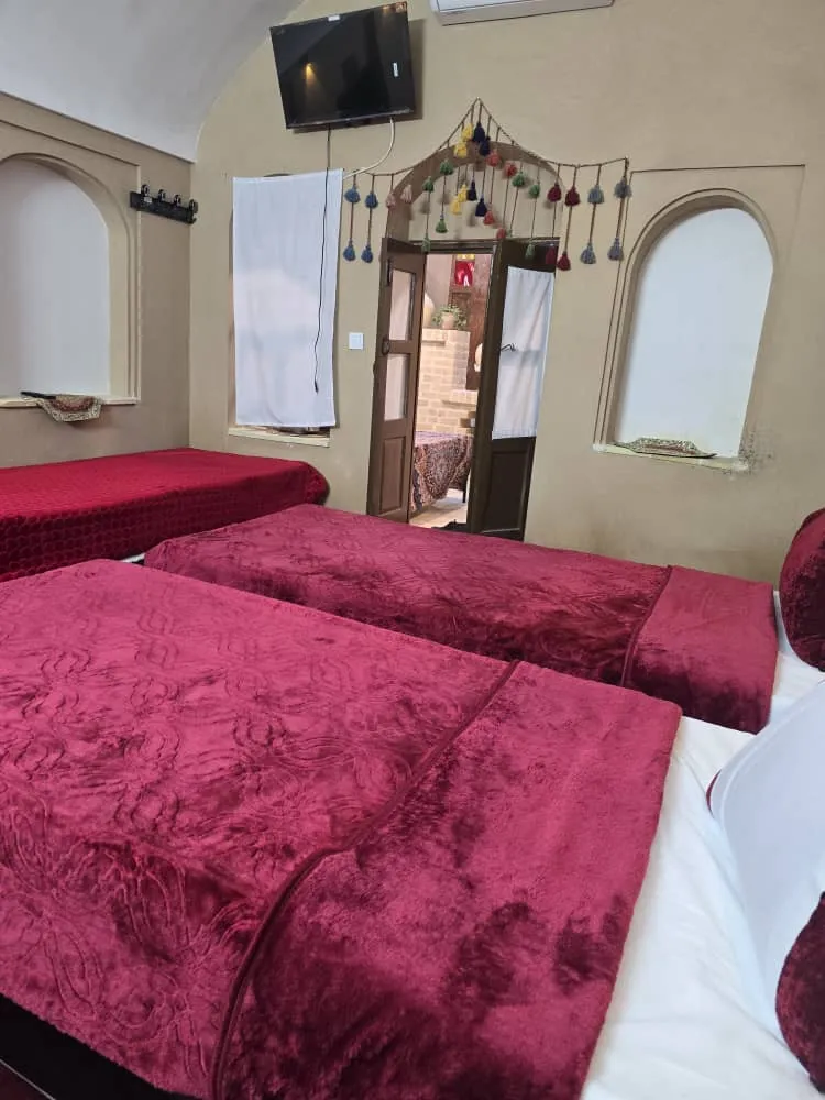 اتاق سه تخته