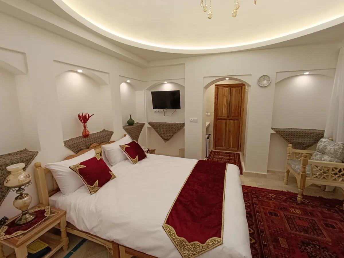 اقامتگاه سنتی عمارت شمسه آران و بیدگل