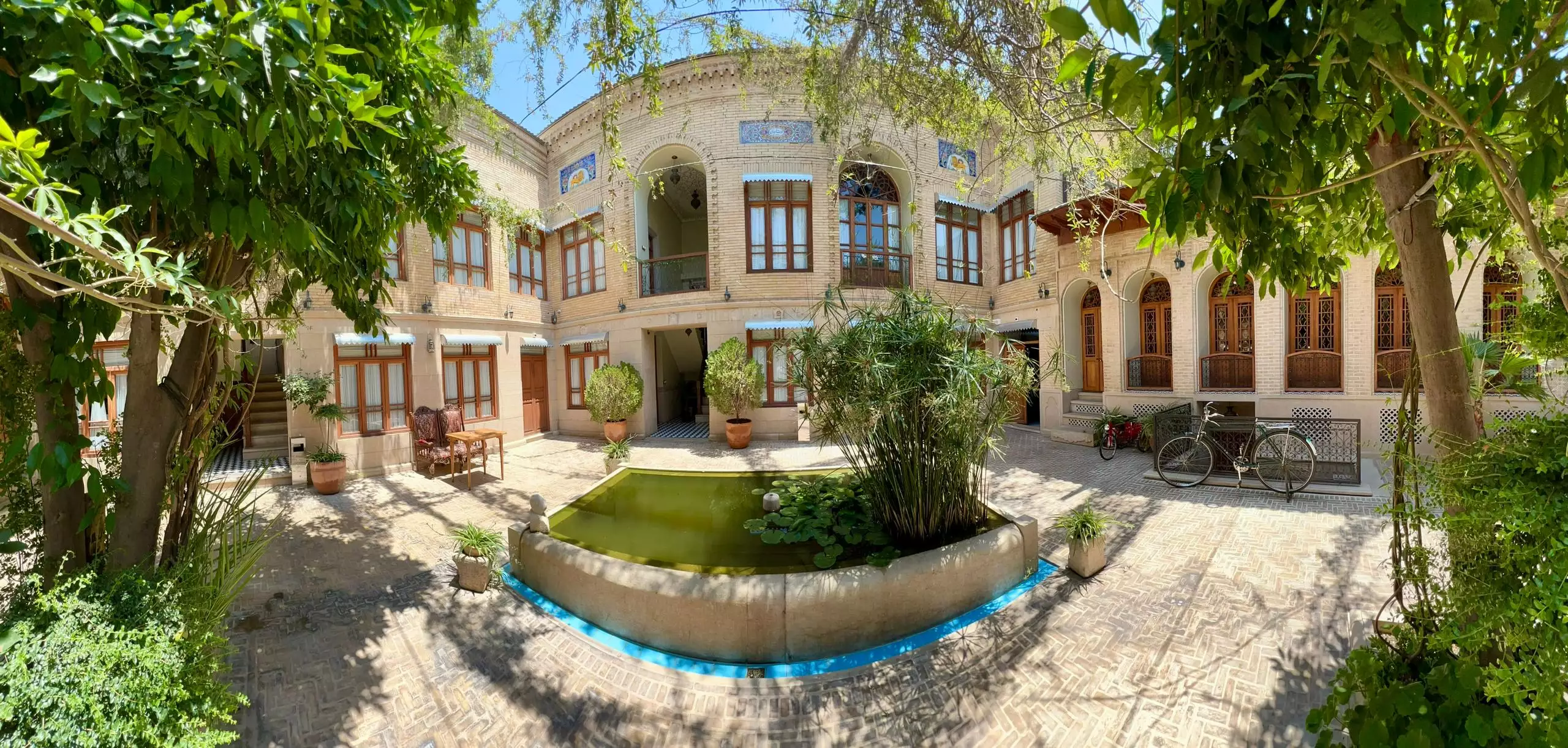 ممتاز عمارت محلاتی