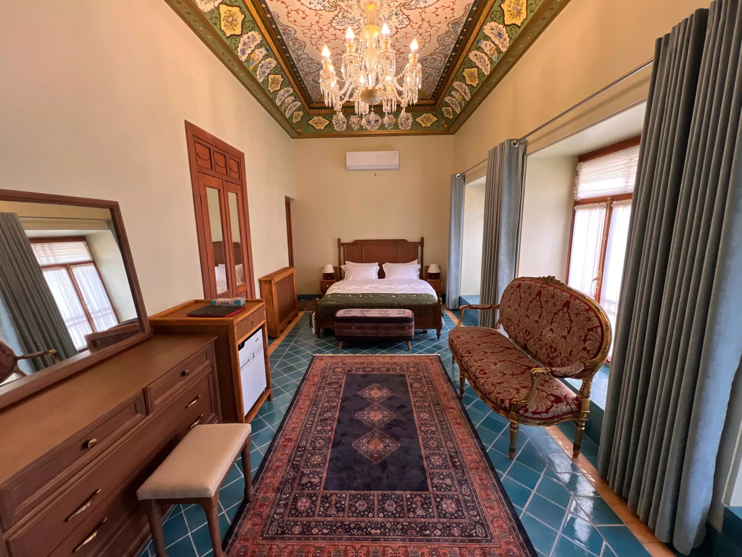 ممتاز عمارت محلاتی