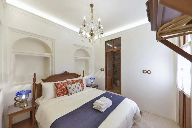 اقامتگاه سنتی عمارت سحرخیزان شیراز