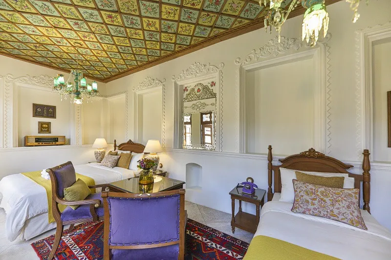 اقامتگاه سنتی عمارت سحرخیزان شیراز