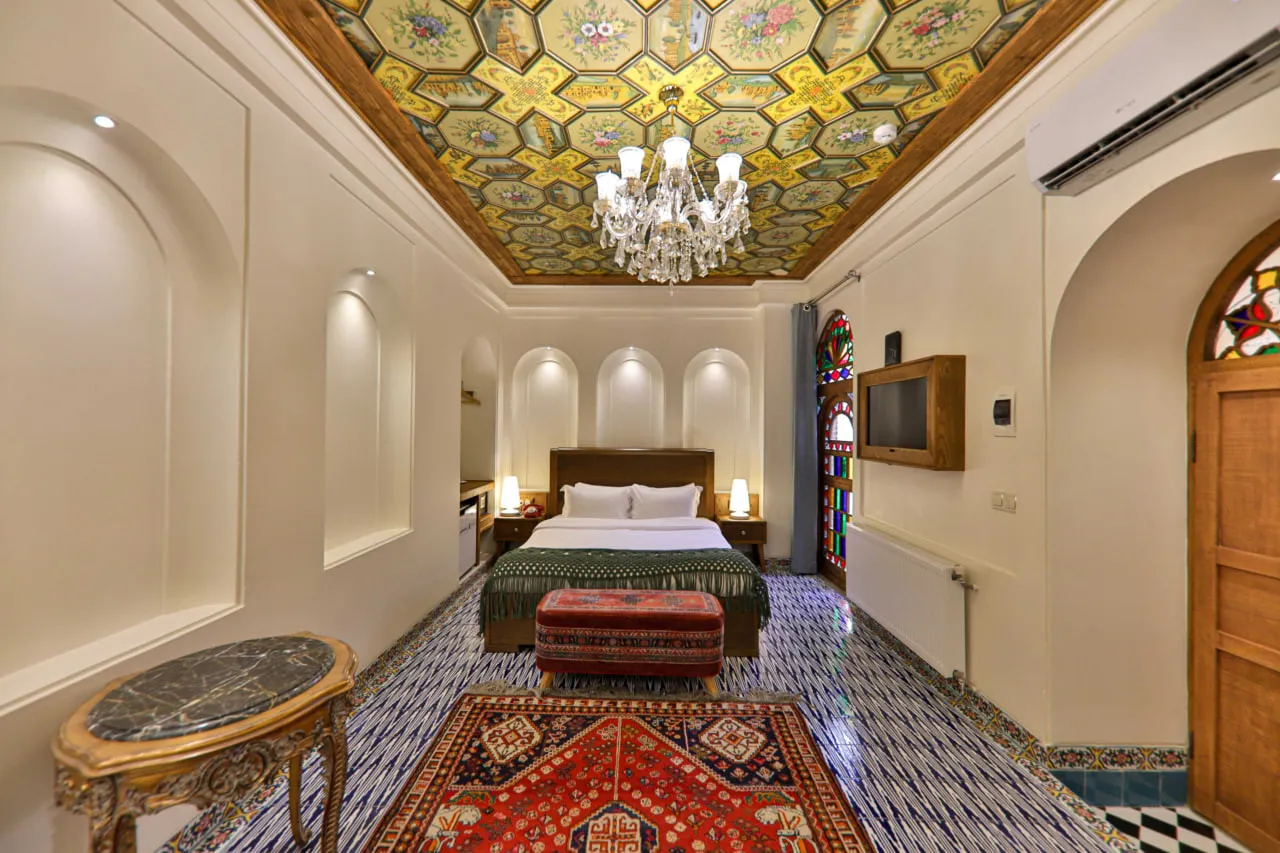 بوتیک سنتی عمارت فرهادی شیراز