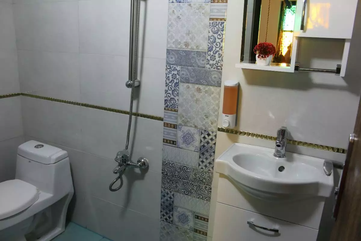 سرویس بهداشتی و روشویی سرای ایل سنگسر