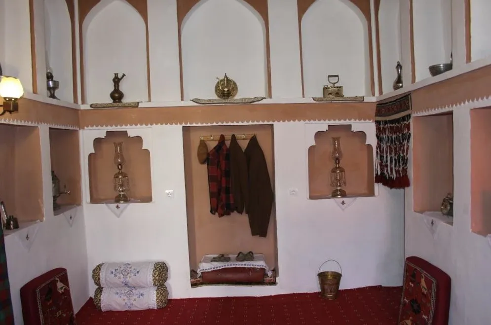 اتاق پنج نفره کفخواب مجید درخشانی