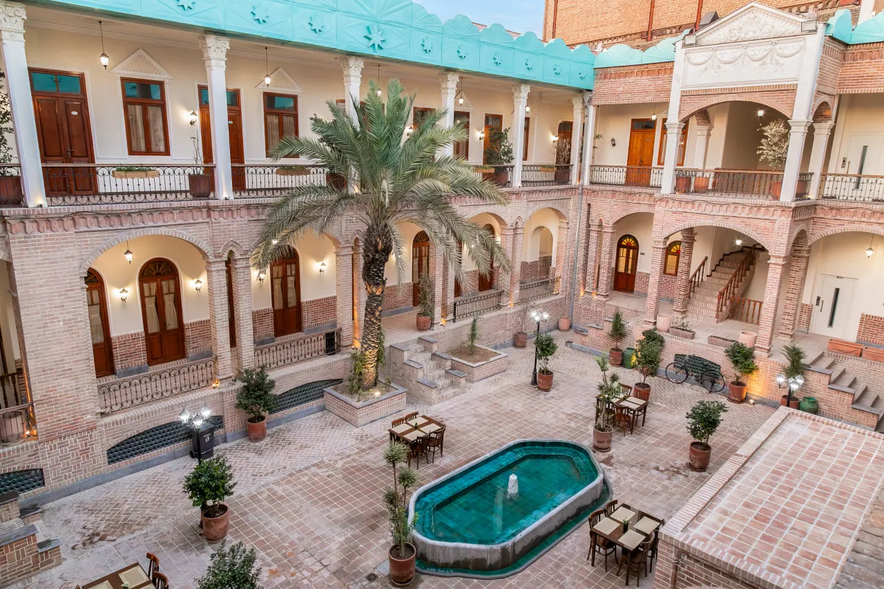 بوتیک عمارت ملوکانه تهران