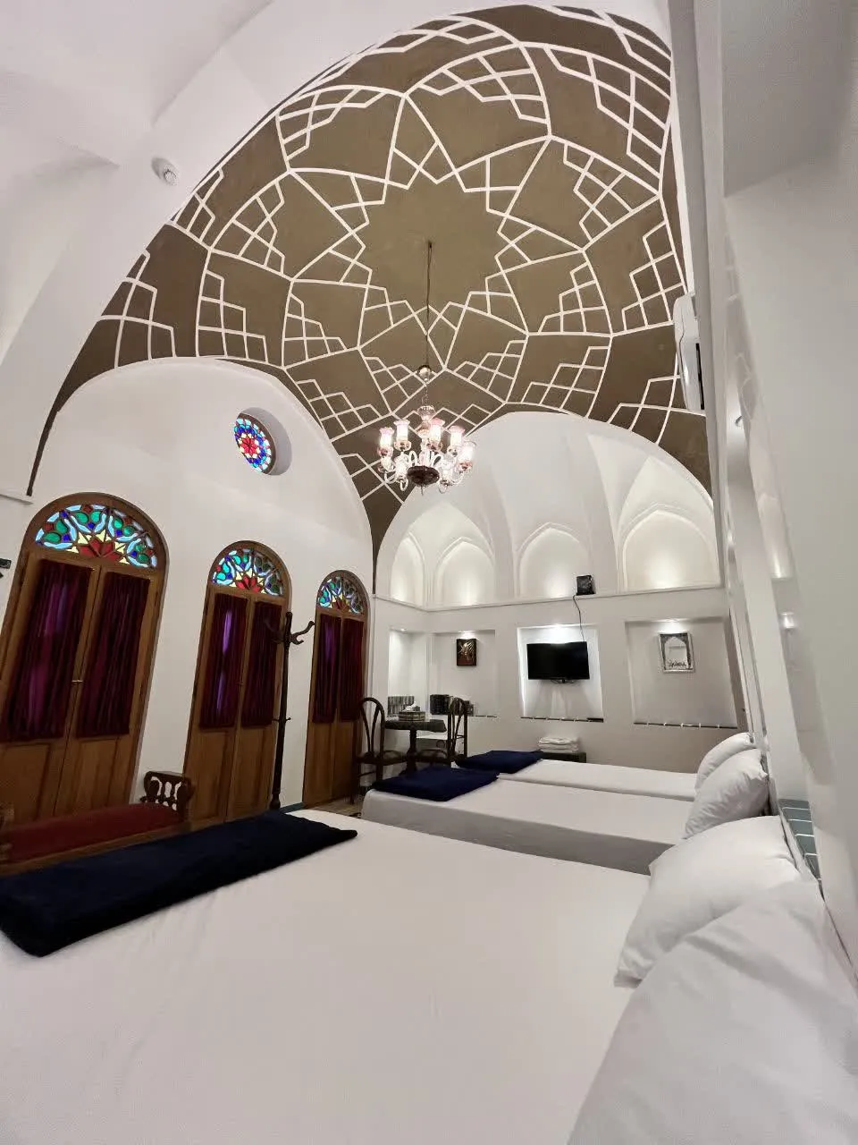 اتاق چهار تخته ماه سلطان