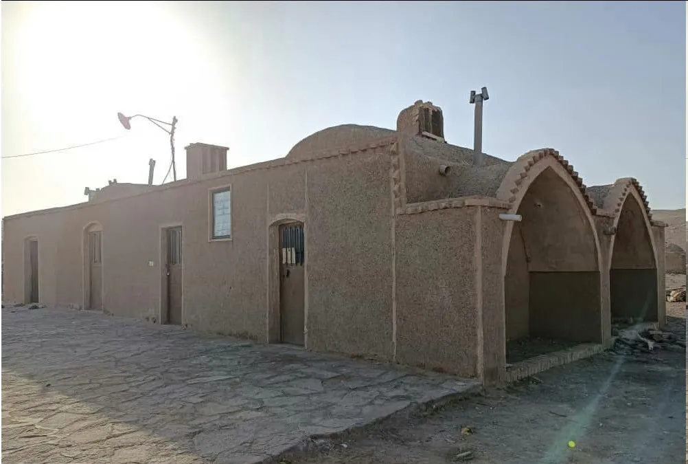 نمای بیرونی خانه سنتی زرین چاه با طاقهای خشتی