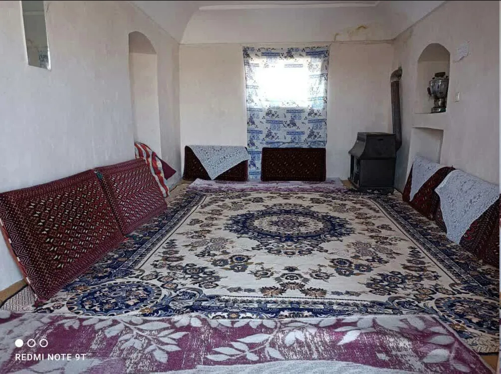 اتاق پنج نفره (سرویس فرنگی و حمام)
