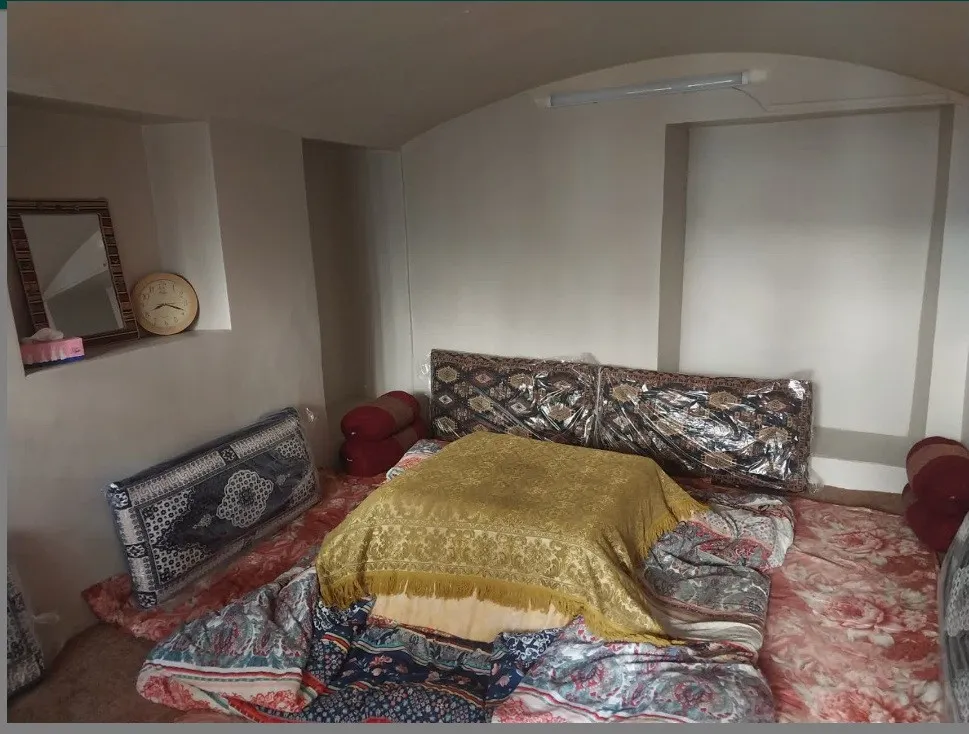 اتاق نغمه بلبل با رختخواب سنتی