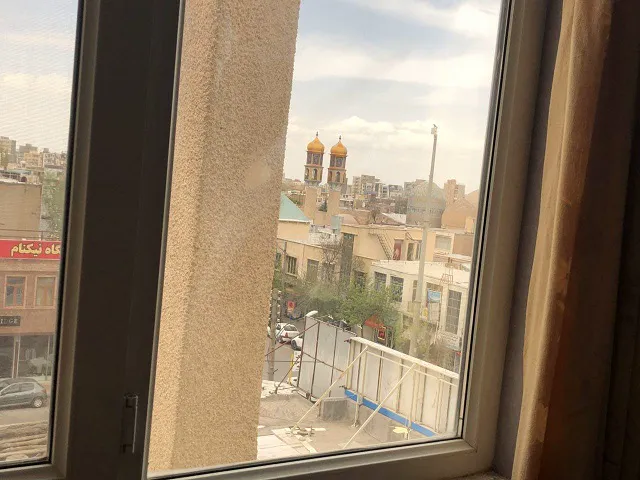 نمای شهری از پنجره هتل سبلان