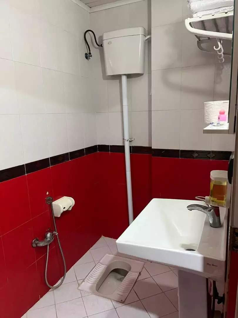 سرویس بهداشتی ایرانی و روشویی هتل عرش نوین