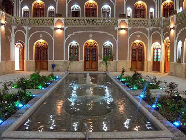 کاروانسرای مشیر