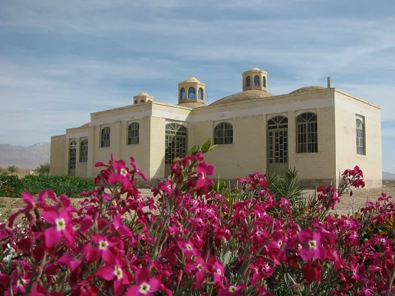 هتل نارنجستان طبس