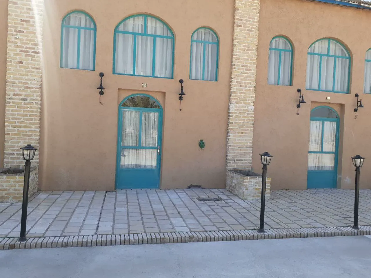 هتل نارنجستان طبس