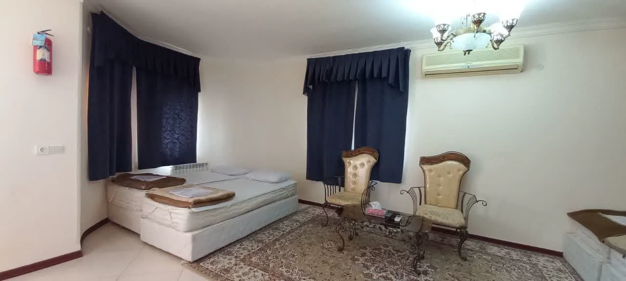 هتل نارنجستان طبس
