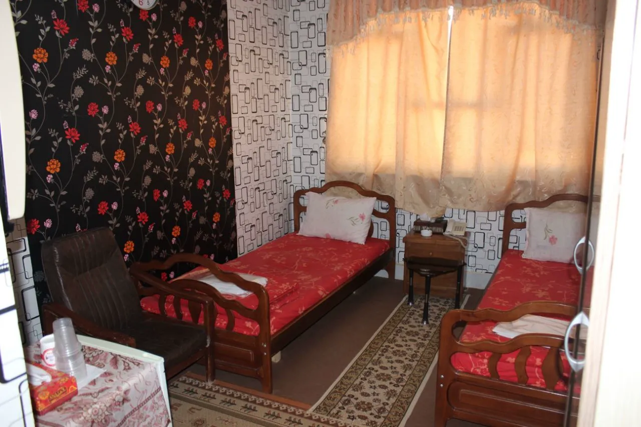 هتل دوستی سرخس
