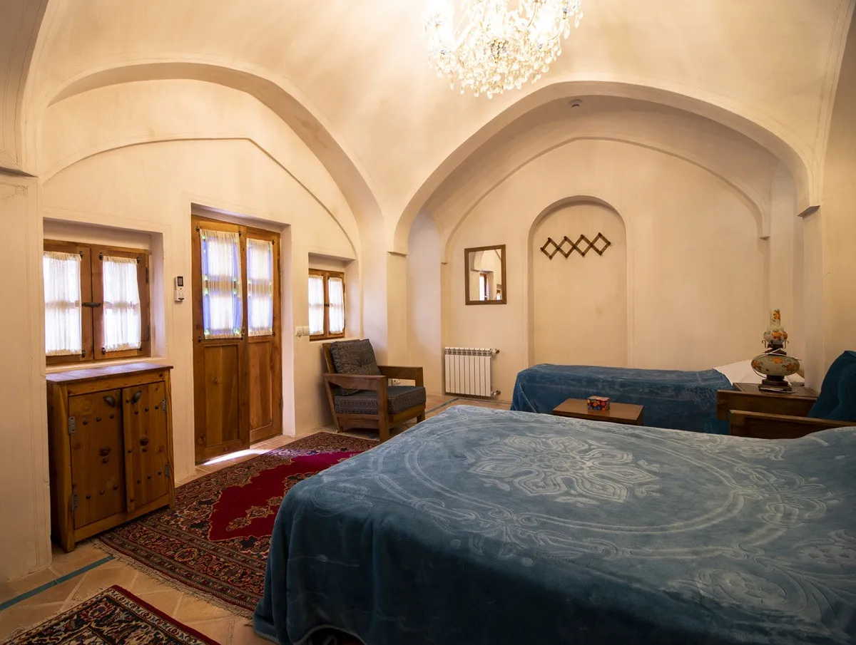 اقامتگاه سنتی احسان کاشان