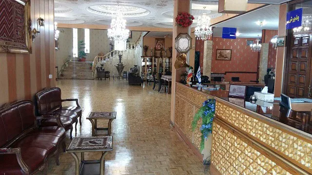 هتل سنگسر مهدی شهر